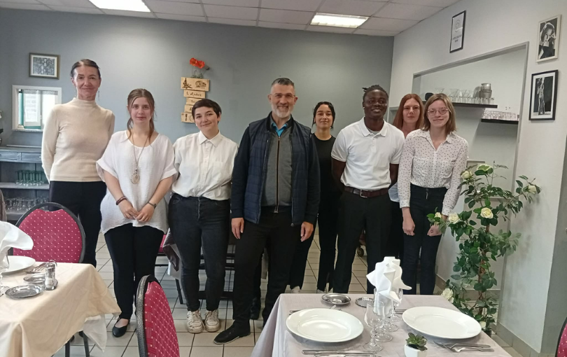 Les talents du service de demain en formation serveur en restauration