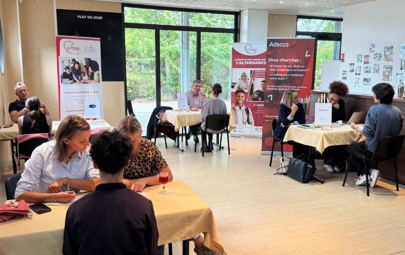 De la formation à l’emploi : un job dating pour les stagiaires TP Serveur à Beauvais