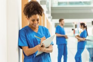 Alternance sanitaire et social : recruter et fidéliser | INFREP